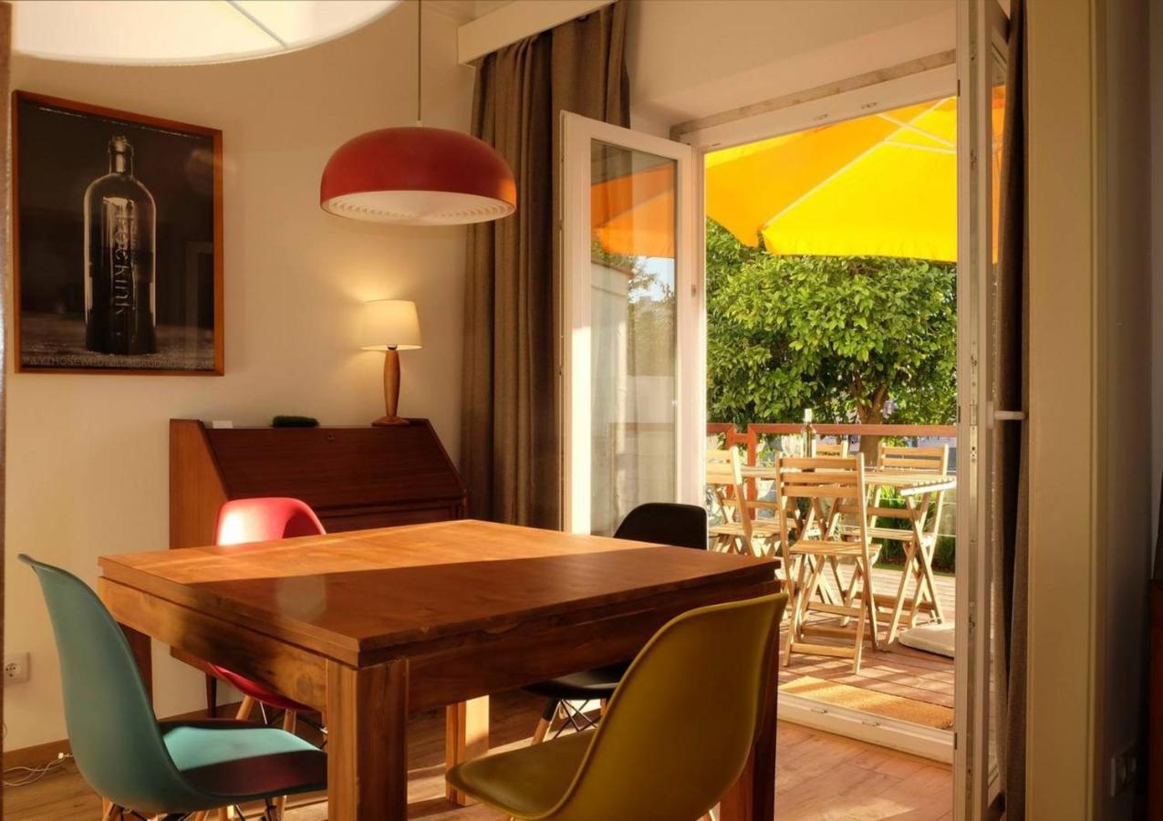 Central 2 Bedroom Apt W/Garden And Pantheon Views Lisbona Esterno foto