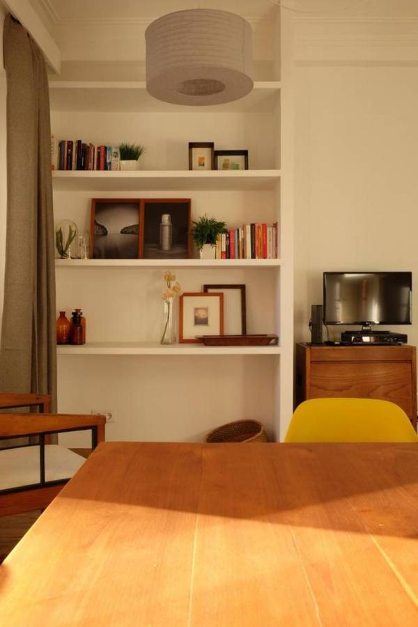 Central 2 Bedroom Apt W/Garden And Pantheon Views Lisbona Esterno foto