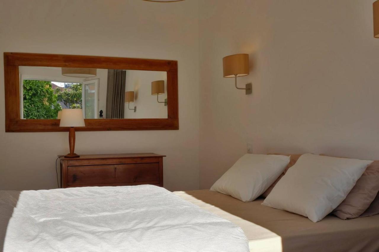 Central 2 Bedroom Apt W/Garden And Pantheon Views Lisbona Esterno foto